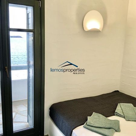 Aqua Blue, Only 100 Meters From The Beach Of Gialiskari Ioulis Εξωτερικό φωτογραφία