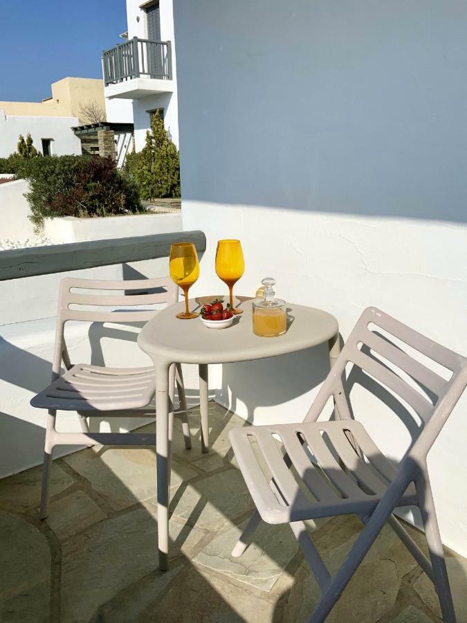 Aqua Blue, Only 100 Meters From The Beach Of Gialiskari Ioulis Εξωτερικό φωτογραφία